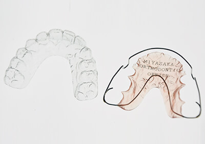 三軒茶屋駅・宮坂矯正歯科医院・保定